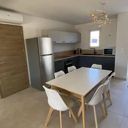 Monte Leone Evasion: Parking, Terrasse, Wifi, Clim